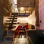 Magnificent Maisonette In The 10Th Arr By Guestready