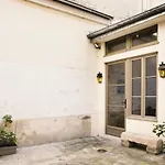 Magnificent Maisonette In The 10Th Arr By Guestready